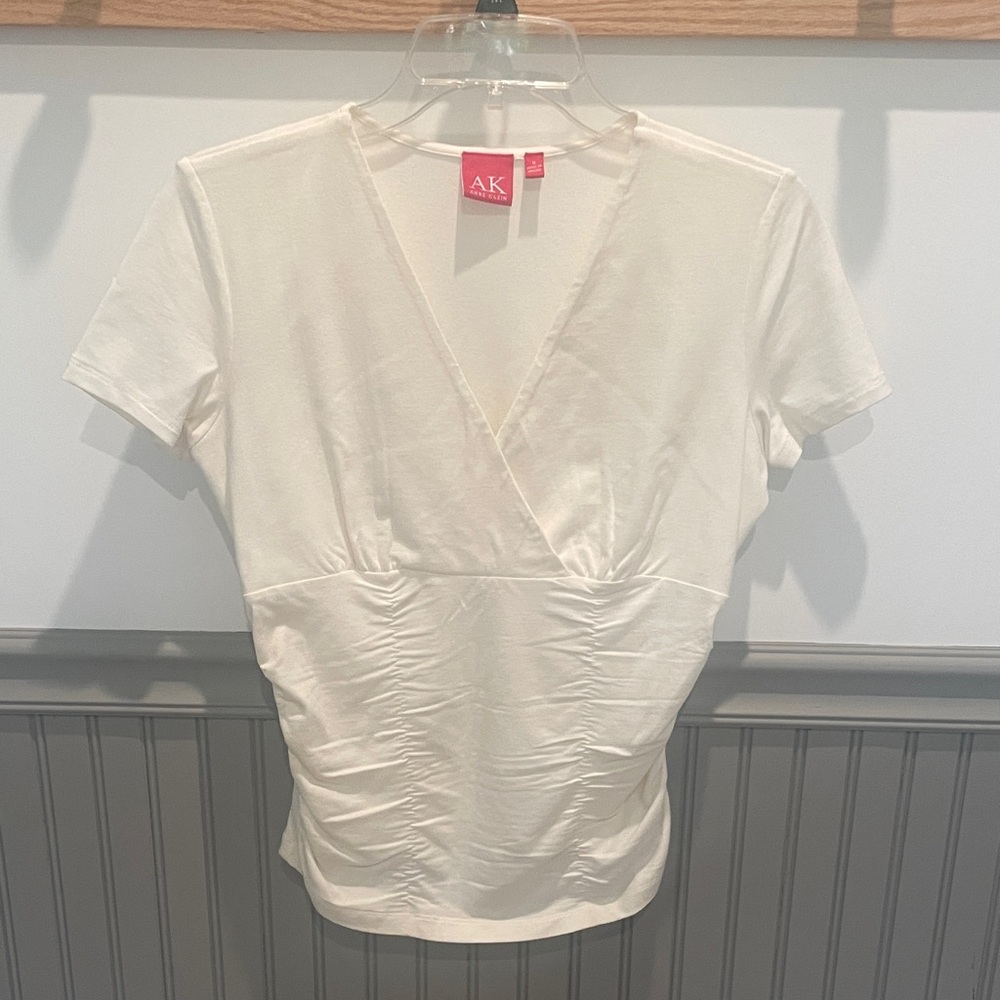 Anne Klein Size Small Short Sleeve Cream Top